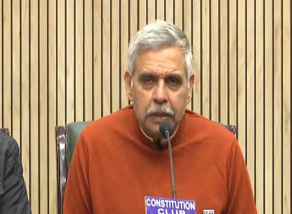 India News | Congress Leader Sandeep Dikshit Vows to File Defamation Case Against AAP's Atishi, Sanjay Singh