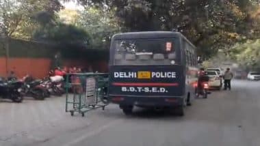 Delhi School Bomb Threat: 3 Schools Receive Threatening E-Mail; Police Declare Threats As Hoaxes (Watch Video)