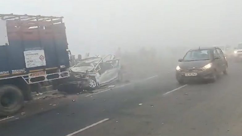 Bulandshahr Road Accident: Dense Fog Causes Multi-Vehicle Collision on National Highway-91 in Uttar Pradesh, Several Injured (Watch Video)