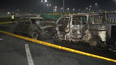 Delhi Car Fire: 1 Dead, Several Injured As 2 Vehicles Catch Blaze After Collision on Dwarka Expressway (Watch Video)