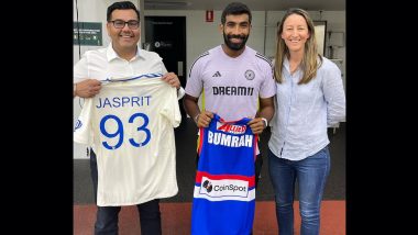 Jasprit Bumrah Exchanges Jerseys With AFL Team Western Bulldogs Ahead of IND vs AUS Boxing Day Test in Melbourne (See Pics)