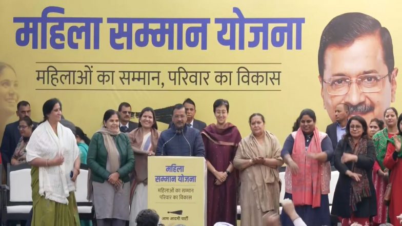 Mahila Samman Yojana: Arvind Kejriwal Announces Monthly Assistance of INR 1,000 for Delhi Women, Promises To Raise Amount to INR 2,100 if AAP Wins Assembly Elections