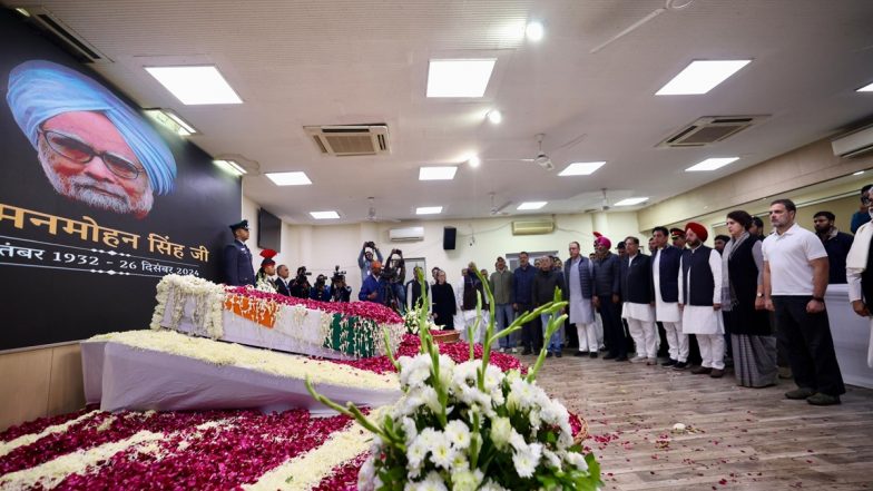 Dr Manmohan Singh Laid to Rest With Full State Honours at Nigam Bodh Ghat Delhi’s Kashmere Gate (Watch Video)