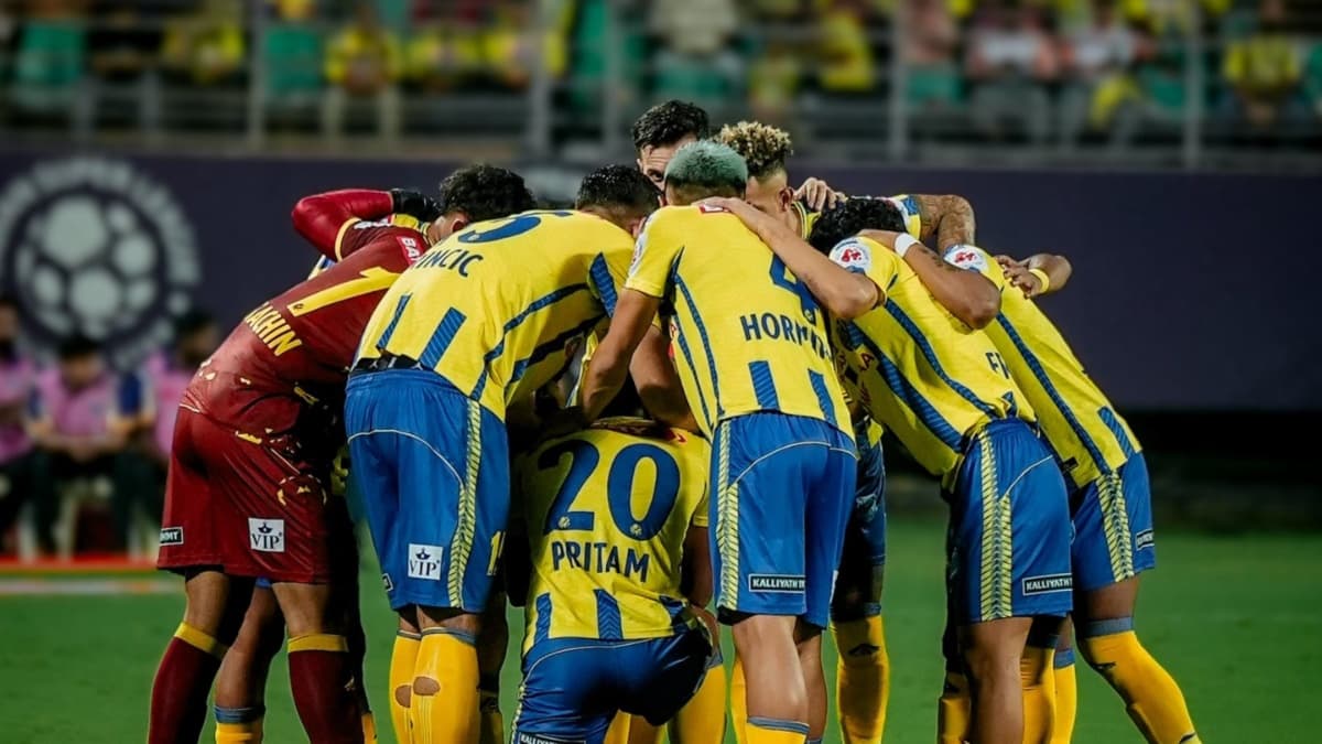 ⚡Kerala Blasters FC Target First-Ever League Double Over East Bengal FC