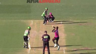 Ben Duckett Hits Six Consecutive Fours in an Over Against Akeal Hosein During BBL 2024–25 Match Between Melbourne Stars and Sydney Sixers (Watch Video)