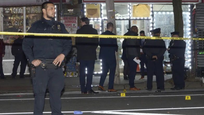 New York Mass Shooting: 6 Injured As 2 Shooters Open Fire at NYC Store in US (Watch Videos)