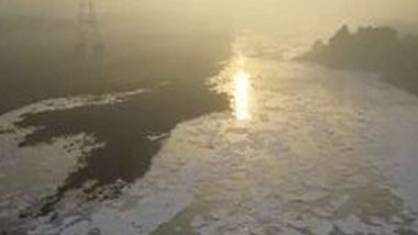 Delhi Air Pollution: Toxic Foam Floats on Yamuna River in Kalindi Kunj