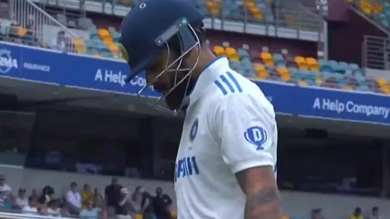 Virat Kohli Wicket Video: Watch Josh Hazlewood Dismiss Star India Batter During IND vs AUS BGT 2024–25 3rd Test