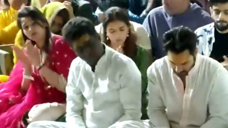 Varun Dhawan Visits Mahakaleshwar Temple Ahead of ‘Baby John’ Release; Attends Aarti With Director Atlee (Watch Video)