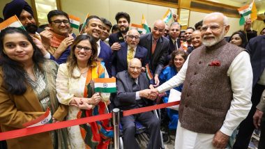 PM Narendra Modi Meets 101-Year-Old Former IFS Officer Mangal Sain Handa, Gets a Rousing Welcome in Kuwait (See Pics)