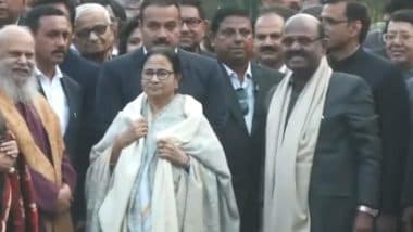 Mamata Banerjee Fumes After Kolkata Police Musical Band ‘Denied Entry’ at Governor’s House, Allowed To Perform Following WB CM’s Intervention on Republic Day 2025 (Watch Video)