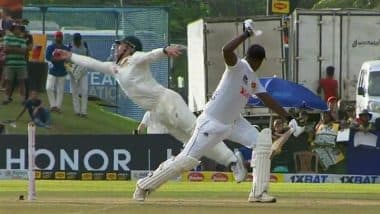 Travis Head Shows Sharp Reflexes, Takes Stunning One-Handed Catch to Dismiss Angelo Mathews During SL vs AUS 1st Test 2025 (Watch Video)