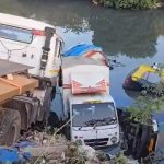 Dharavi: Trailer Rams Into Parked Vehicles, Throws Them Into Drain in Mumbai; No Casualties Reported (Watch Video)