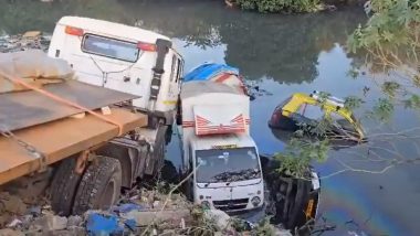 Dharavi: Trailer Rams Into Stationary Vehicles, Some Plunge Into Drain; No Casualties Reported (Watch Video)