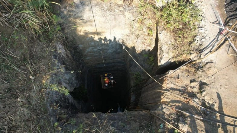 Assam Coal Mine Tragedy: Second Body Recovered From Rat-Hole Coal Mine at 3 Kilo, Umrangso Area in Dima Hasao District Amid Rescue Efforts