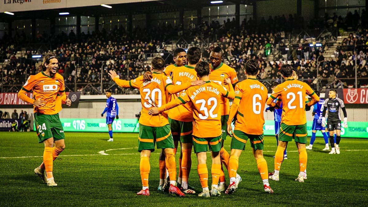 Valencia Beats Third-Division Team Ourense in Last 16 of Copa Del Rey 2024–25 