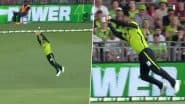 David Warner Catches A Screamer To Dismiss Aston Agar During Sydney Thunder vs Perth Scorchers BBL 2024-25 Match (Watch Video)