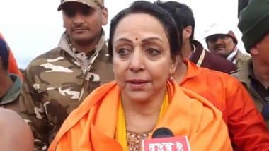 Hema Malini at Maha Kumbh 2025: Actress-Politician Takes Holy Dip At Triveni Sangam on Mauni Amavasya (Watch Video)