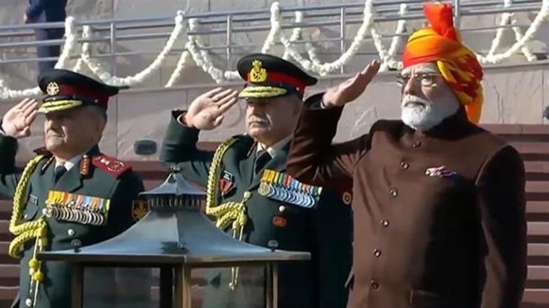 Republic Day 2025: PM Narendra Modi Pays Tribute to Fallen Heroes on R-Day at National War Memorial in Delhi (Watch Video)