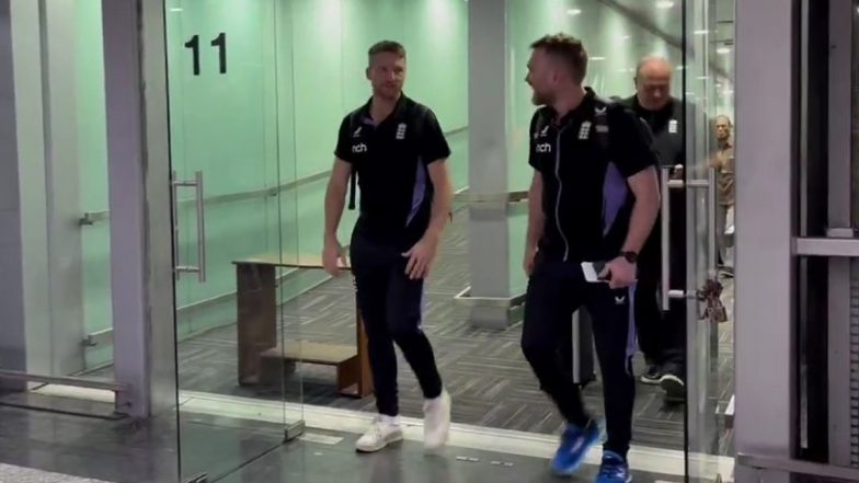 India and England National Cricket Teams Arrive in Kolkata for IND vs ENG 1st T20I 2025 at Eden Gardens (Watch Video)