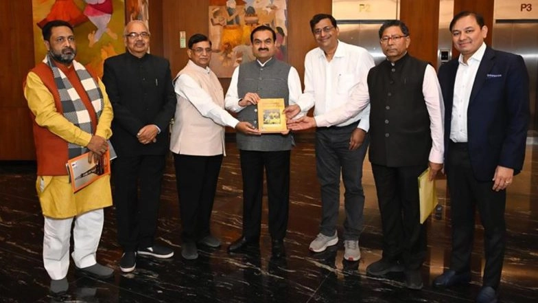 Maha Kumbh Mela 2025: Adani Group Partners With Gita Press, To Offer 1 Crore Copies of &lsquo;Aarti Sangrah&rsquo; to Devotees at Mahakumbh Mela in Prayagraj