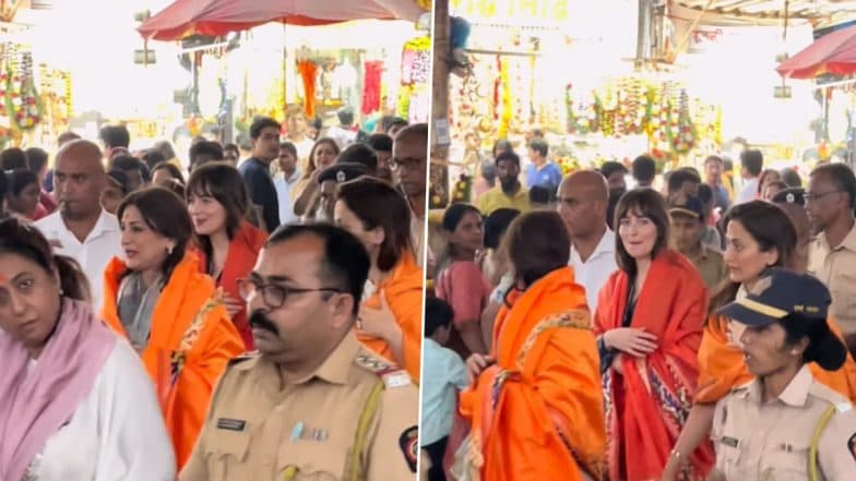 Dakota Johnson Seeks Bappa’s Blessings at Siddhivinayak Temple With Sonali Bendre and Gayatri Joshi Ahead of Coldplay’s Mumbai Concert (Watch Videos)