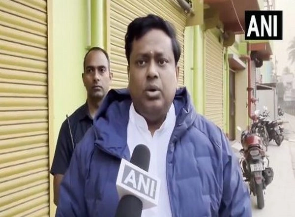 India News | Terrorists Entering Country Are Mamata Banerjee's Vote Bank: Sukanta Majumdar After Bengal CM Questions Credibility of BSF