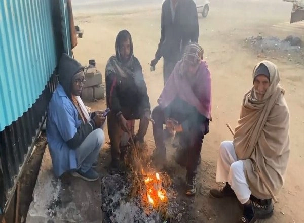 India News | Fog, Chilly Mornings Disrupt Daily Life in North India
