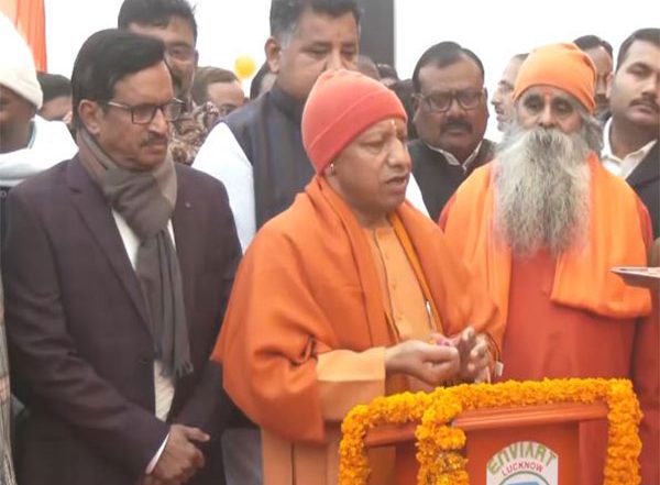Uttar Pradesh CM Yogi Adityanath Inaugurates Water Purification Projects of Drains Falling Into Rapti River