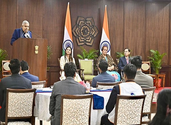 India News | Jagdeep Dhankhar Flags off IoT-integrated Mobile Clinics for Srinagar, Kalaburagi