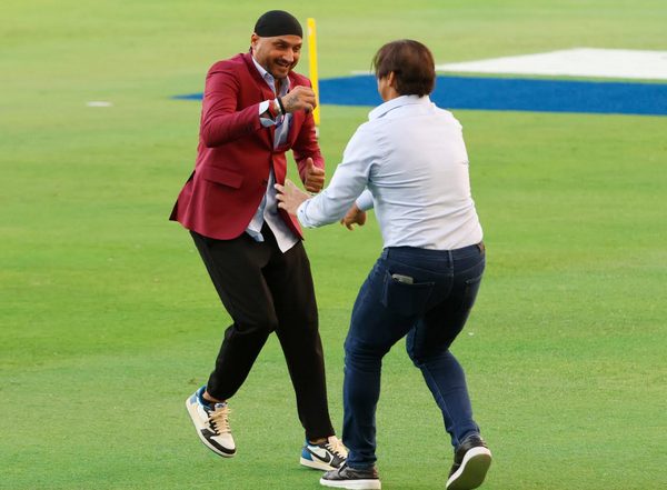 Sports News | ILT20 Season 3: Cricket Icons Harbhajan, Akhtar Return as Tournament Ambassadors