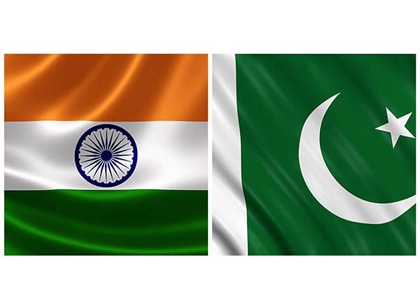 World News | Pakistan Issues Visas to 94 Indian Pilgrims for Shadani Darbar Visit