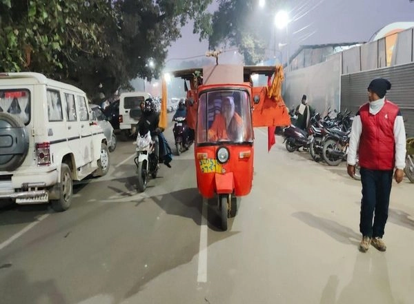 India News | Delhi's 'E-Rickshaw Baba' Brings Unique Vehicle to Maha Kumbh
