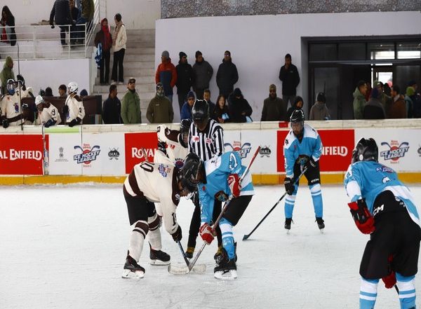 Sports News | Changla Blasters, Sham Wolves Start Strong on Opening Day of Ice Hockey League Season 2