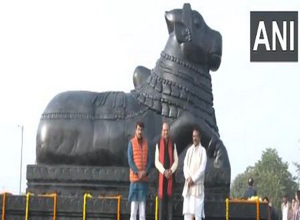 India News | Delhi LG Inaugurates 'Vatika' Recreational Space Near Raj Ghat, Unveils 57.5-tonne Nandi Statue
