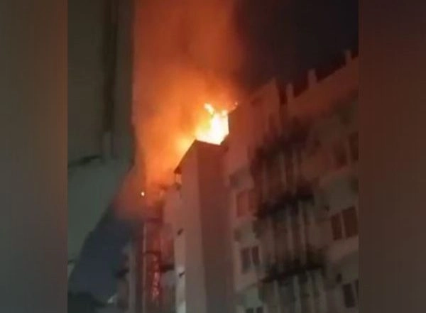 India News | Telangana: Fire Breaks out in a Hotel in Hyderabad; No Casualties Reported