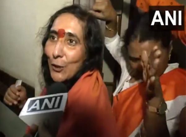 India News | Sadhvi Rithambara Criticises Waqf Board's Claim on Land of Maha Kumbh