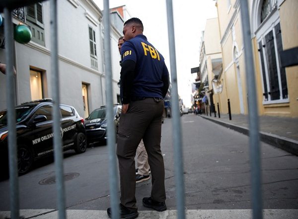 World News | New Orleans Attacker Used Meta Glasses to Record Street; Travelled to Cairo, Ontario: FBI