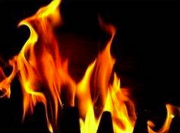 India News | Mumbai: Fire Breaks out in a Building Located in Andheri West