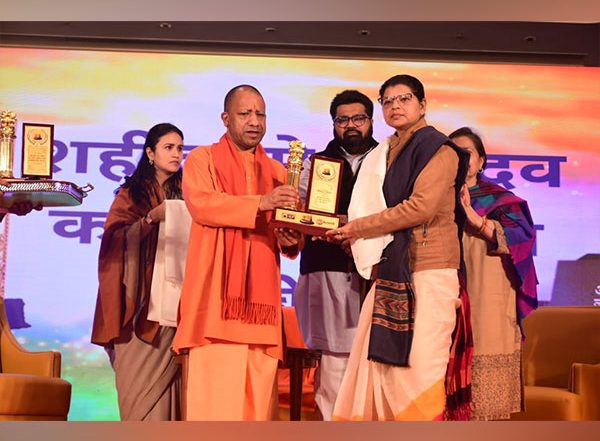 Business News | ITV Network Honoured Police Officers, Army and Paramilitary Personnel from Uttar Pradesh at Shaurya Samman 2025