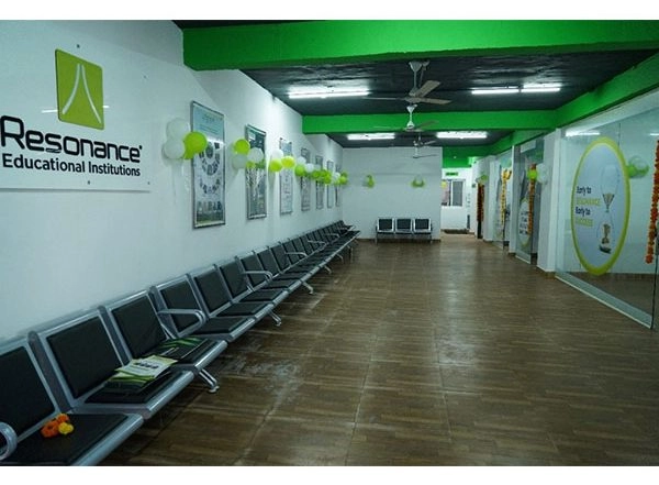 Business News | Resonance Launches a School in Madhapur with IIT-JEE and NEET Foundation