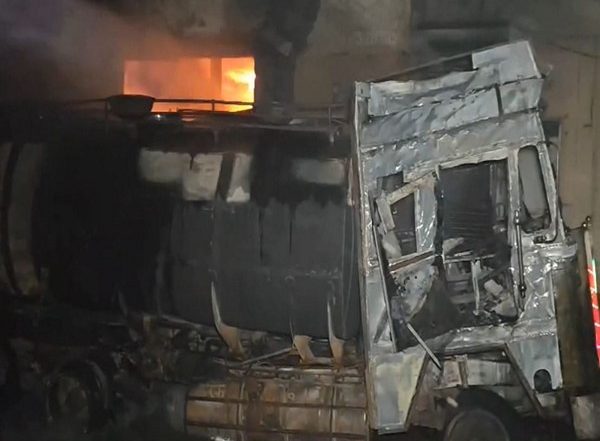 India News | Madhya Pradesh: Fire Breaks out at Warehouse in Indore