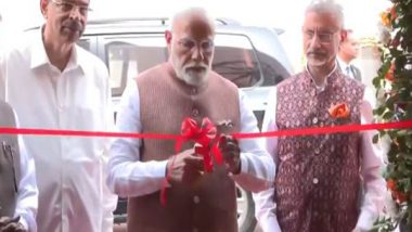 World News | Odisha: PM Modi Inaugurates Exhibition at Pravasi Bharatiya Divas