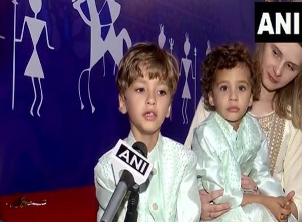 Entertainment News | Bhubaneshwar: 7-year-old Kid from Poland Impresses with Indian Songs at Pravasi Bharatiya Divas