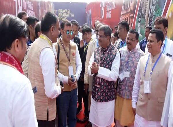 World News | Dharmendra Pradhan Praises Efforts to Showcase Odisha's Traditions at Pravasi Bharatiya Divas