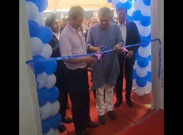 India News | Union Minister Ashwini Vaishnaw Inaugurates Syrma SGS's Laptop Assembly Line in Chennai