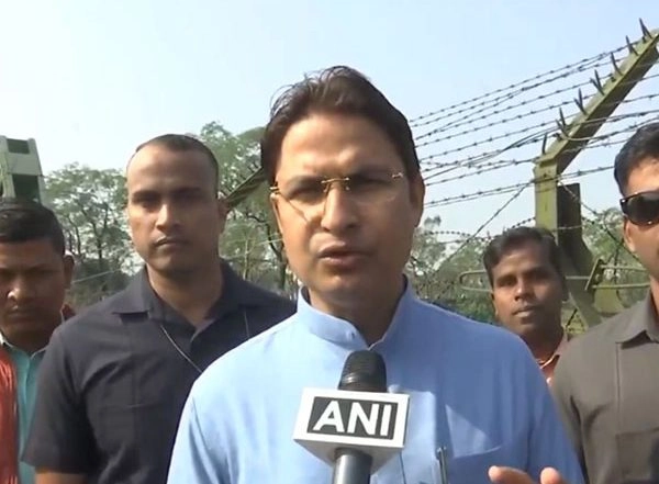 India News | Bengal: BJP's Raju Bista Visits Indo-Bangladesh Border, Appreciates Role of BSF
