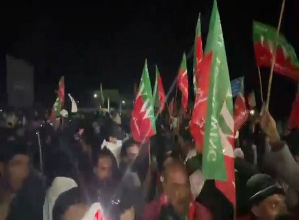 World News | Anti-terrorism Court Grants Bail to 153 Pakistan Tehreek-e-Insaf Workers in D-Chowk Protest Case