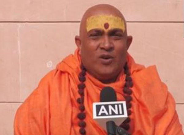 India News | Swami Jitendranand Saraswati Slams MP Chandrashekhar Azad over Remarks on Maha Kumbh