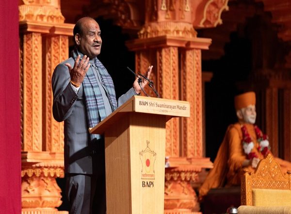 World News | Om Birla Visits BAPS Temple in UK, Says Their Work Shows Power and Influence of India